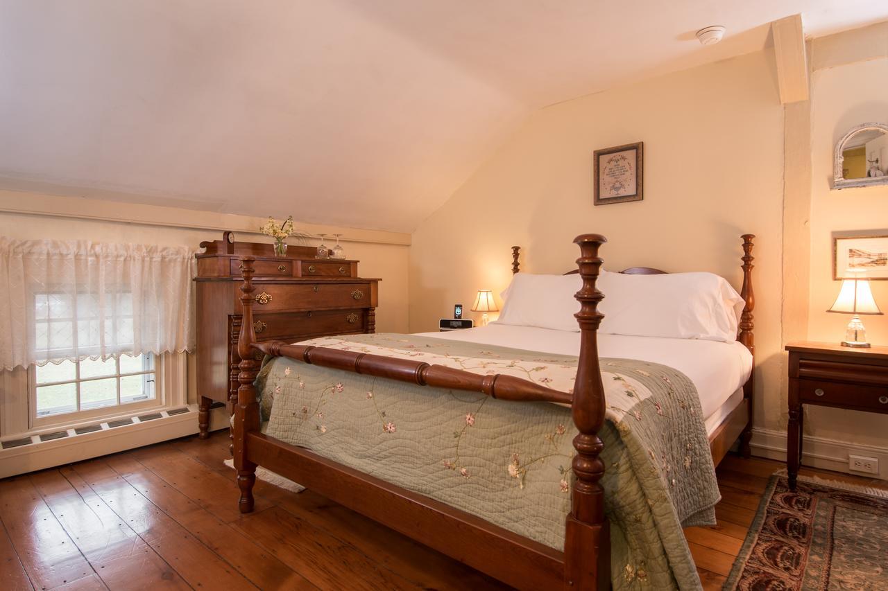 Caldwell House Bed And Breakfast Salisbury Mills Exteriör bild