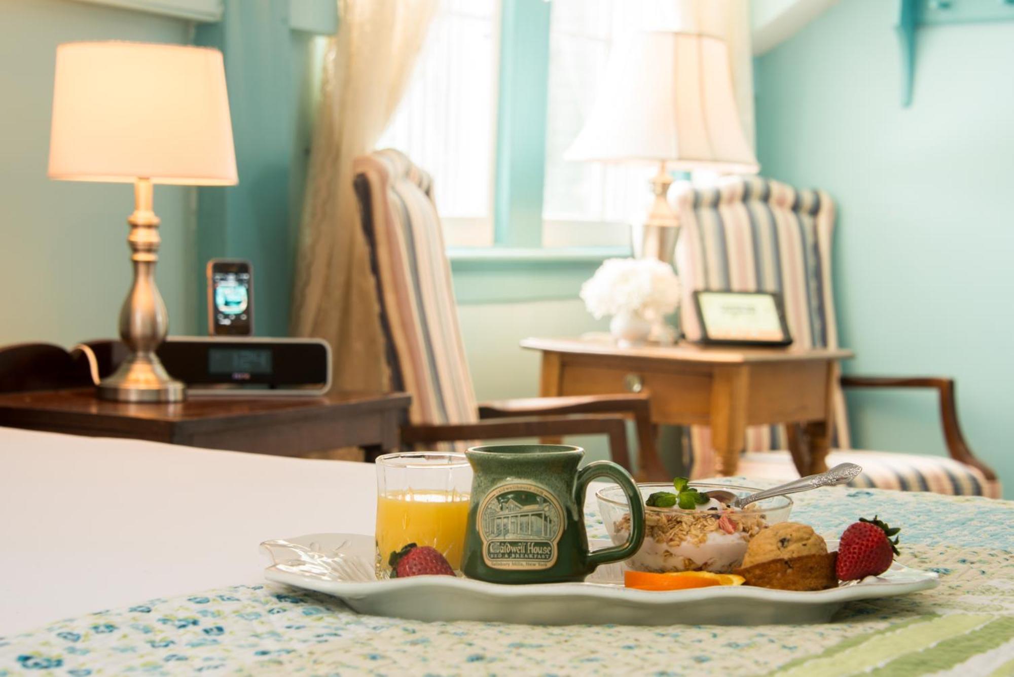 Caldwell House Bed And Breakfast Salisbury Mills Exteriör bild