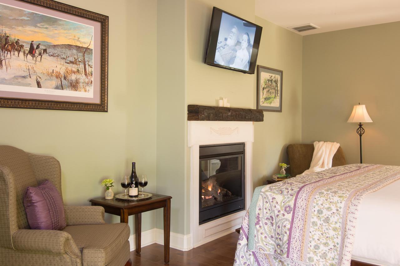 Caldwell House Bed And Breakfast Salisbury Mills Exteriör bild