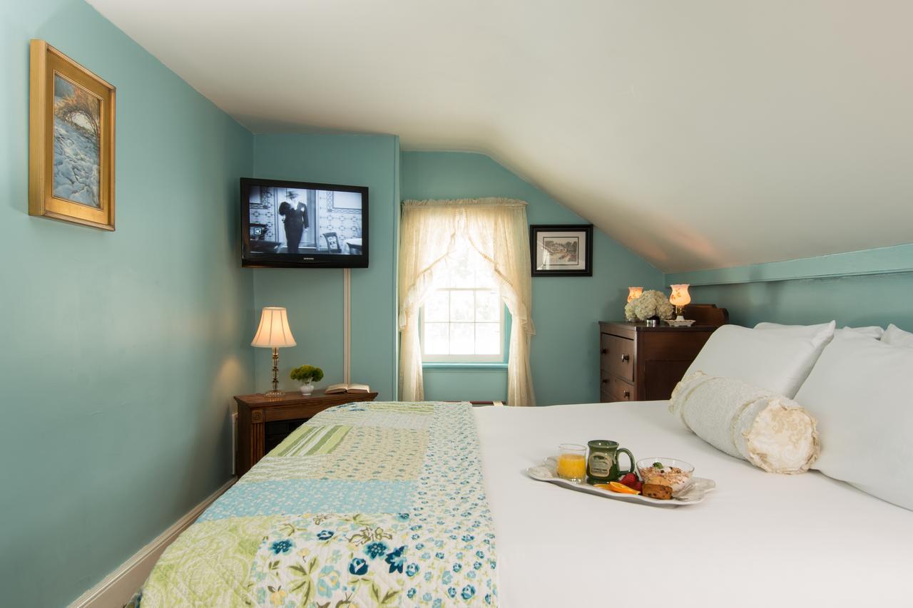 Caldwell House Bed And Breakfast Salisbury Mills Exteriör bild