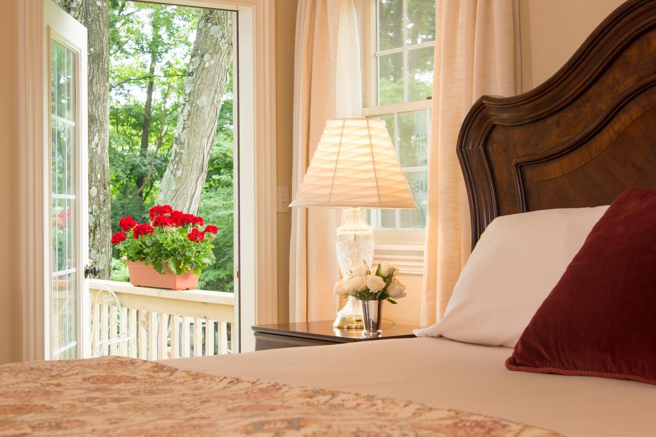 Caldwell House Bed And Breakfast Salisbury Mills Exteriör bild