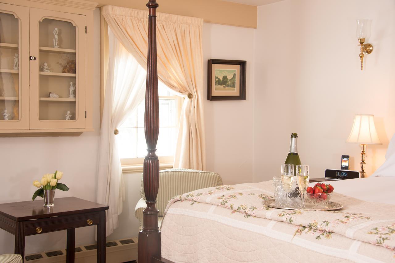 Caldwell House Bed And Breakfast Salisbury Mills Exteriör bild