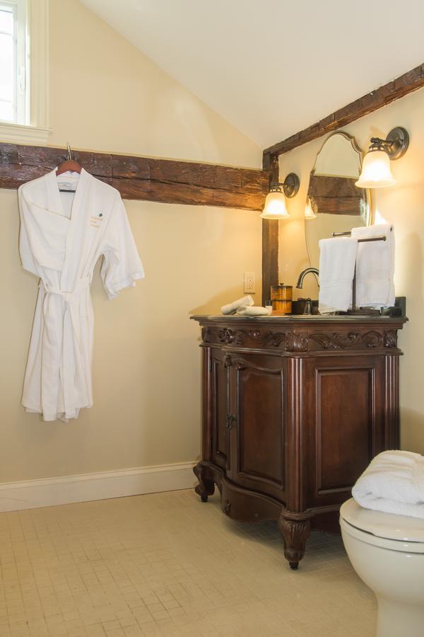Caldwell House Bed And Breakfast Salisbury Mills Exteriör bild