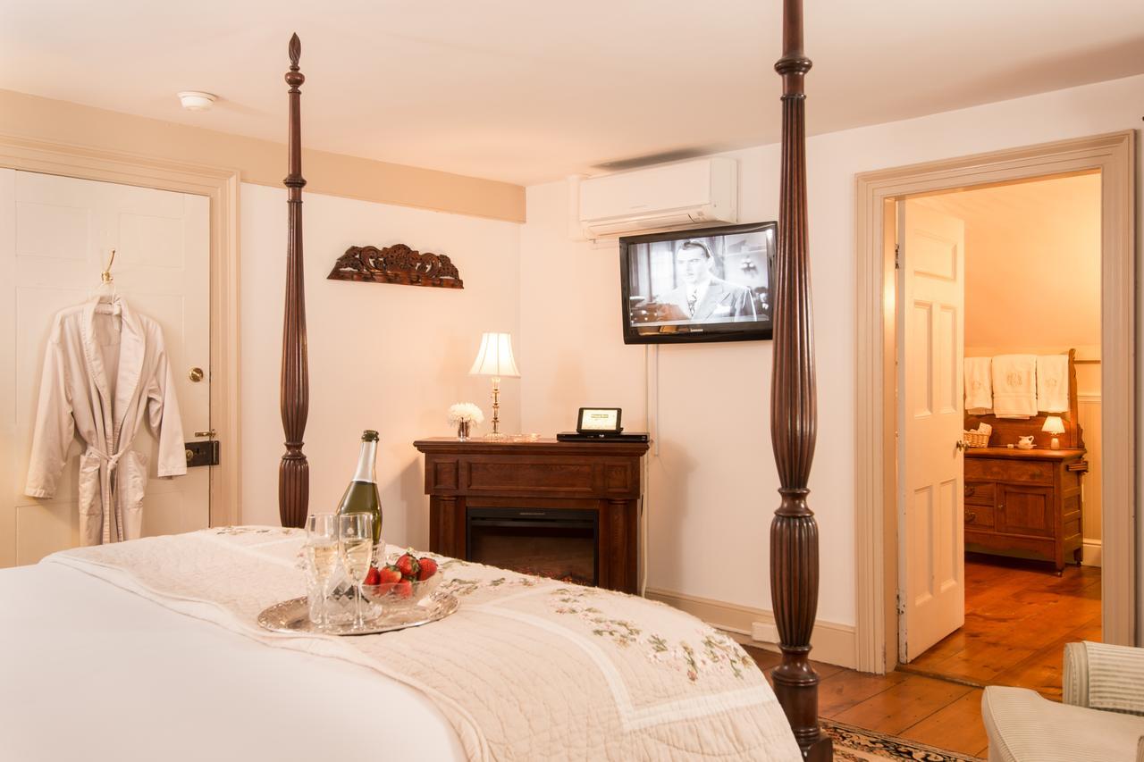 Caldwell House Bed And Breakfast Salisbury Mills Exteriör bild